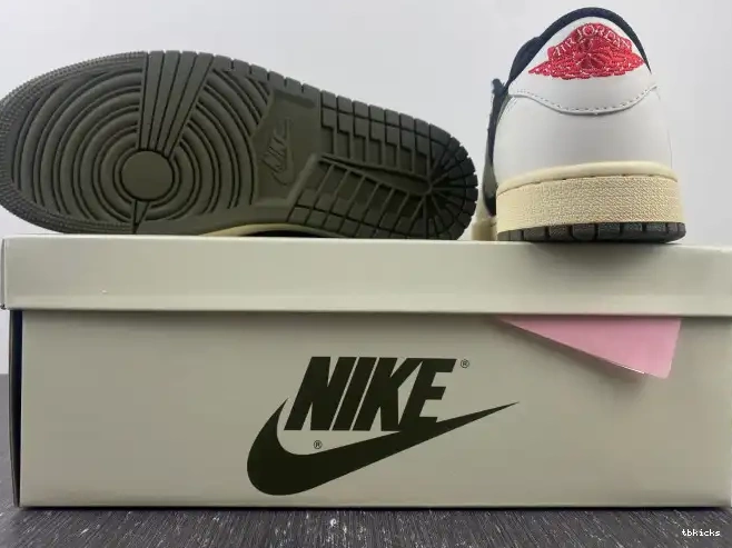 Cheap TB Jordan OG 1 Travis x DZ4137-106 WMNS Scott Air Olive Low 0611